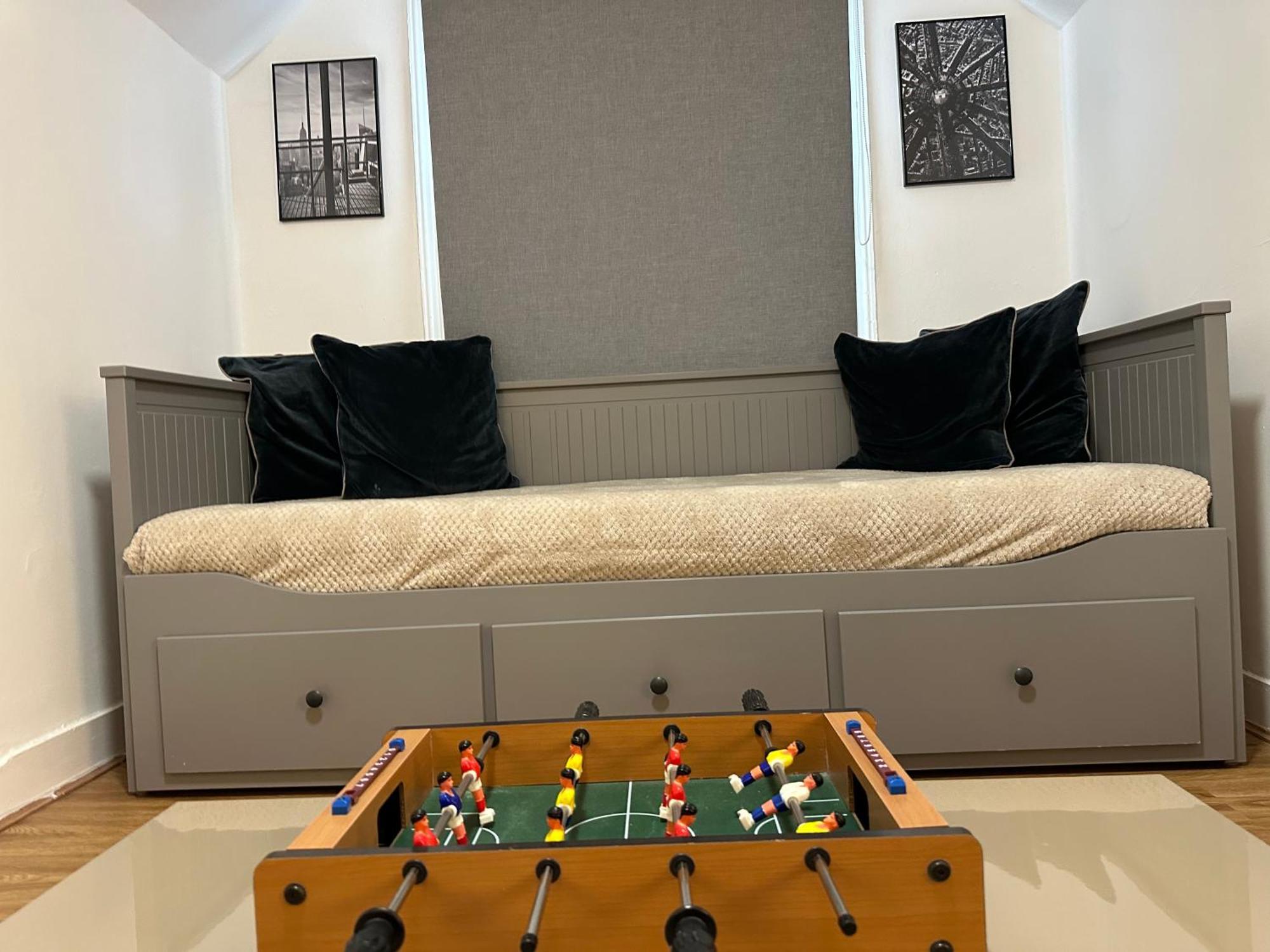 3 Bed Flat With Pool Table Lägenhet Cambridge  Exteriör bild